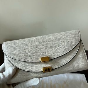 Chloe leather wallet